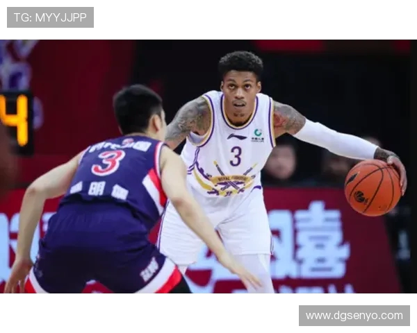 奇才与活塞激战正酣 双方全力争夺季后赛名额精彩对决再起波澜 奇才与活塞激战正酣 双方全力争夺季后赛名额精彩对决再起波澜