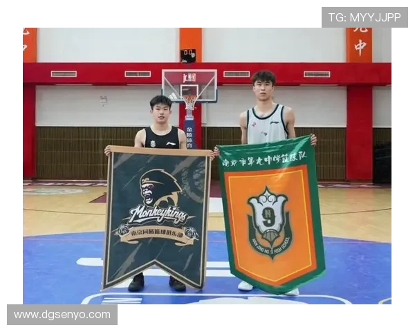 南京同曦迎战时代广州全力争胜展现篮球激情与团队精神